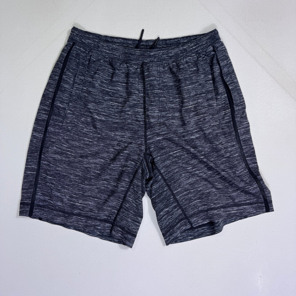 Lululemon Mens Medium Surge Short 8.5" Black Gray Lined Athletic Gym Running